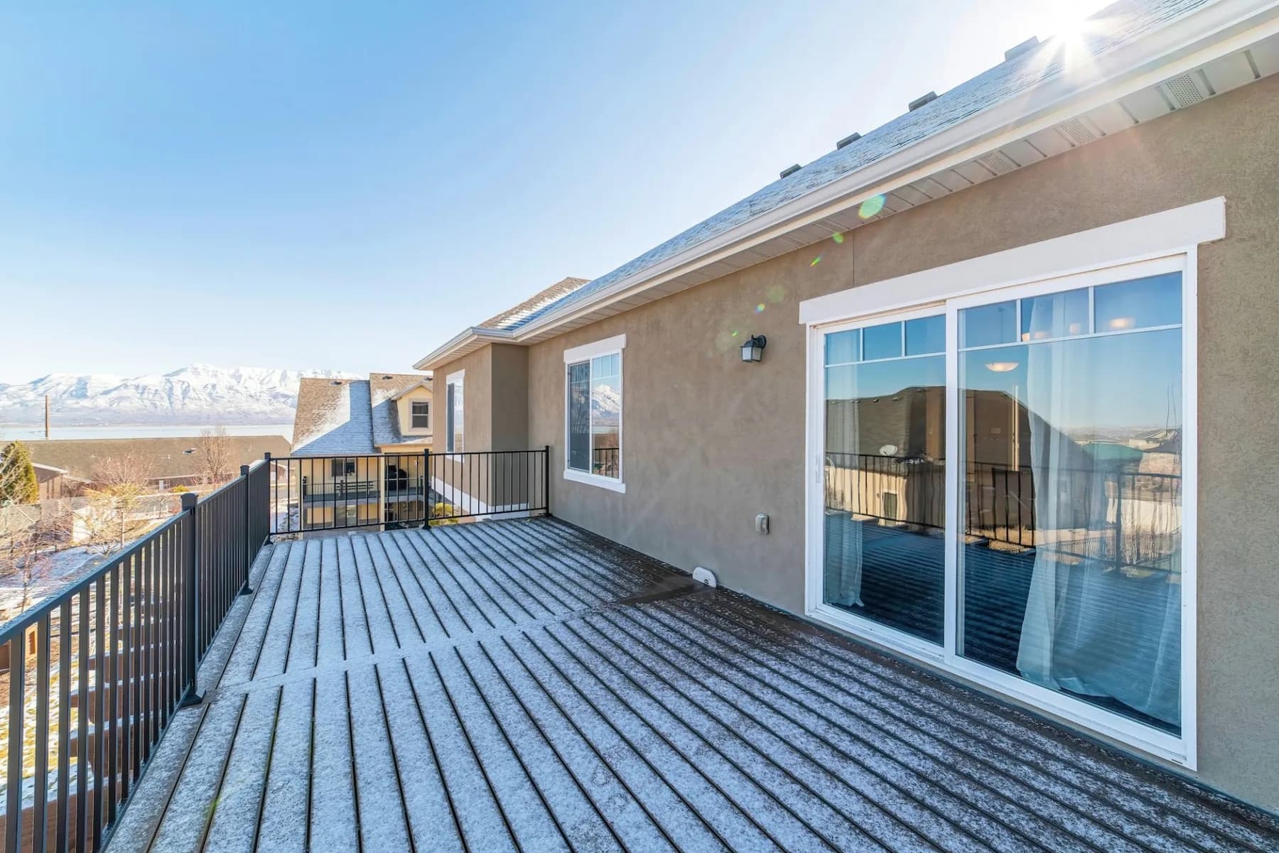 How to enjoy the holidays and winter in your backyard